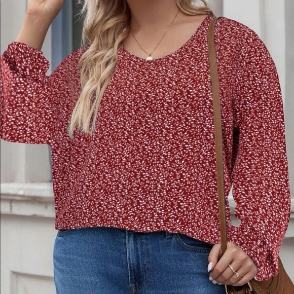 Ditsy floral cross back blouse - Picture 5 of 7